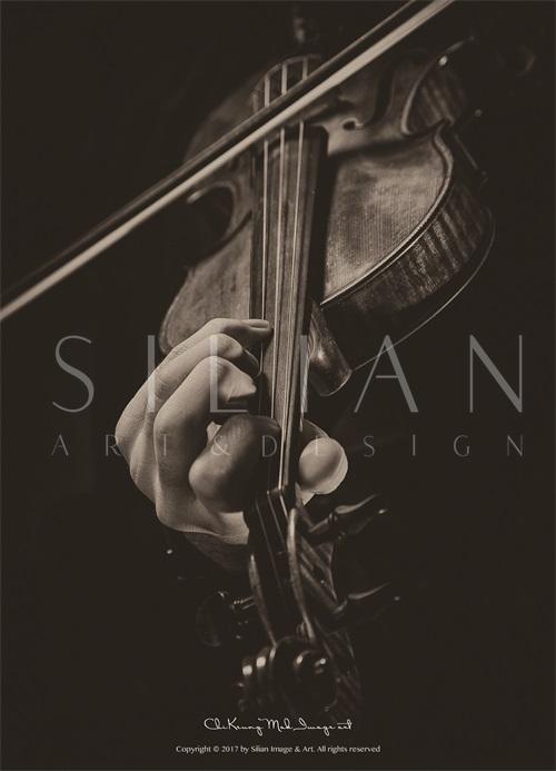 Playing Violin 