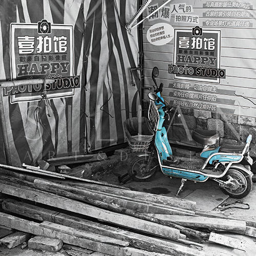 摩托车